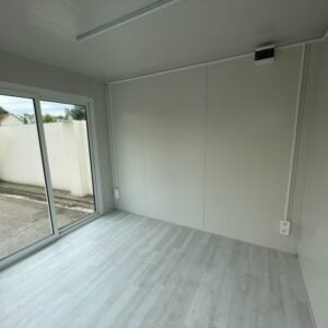 Módulo pré-fabricado de 7 m² sem instalações sanitárias (possibilidade de ter mais tamanhos)