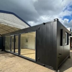 Contêiner modular 40 pés – Escritório/Cantina com janelas salientes